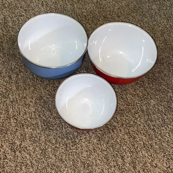 Set of Three Colorful Mixing Bowls Metal Enamel - Picture 6 of 16